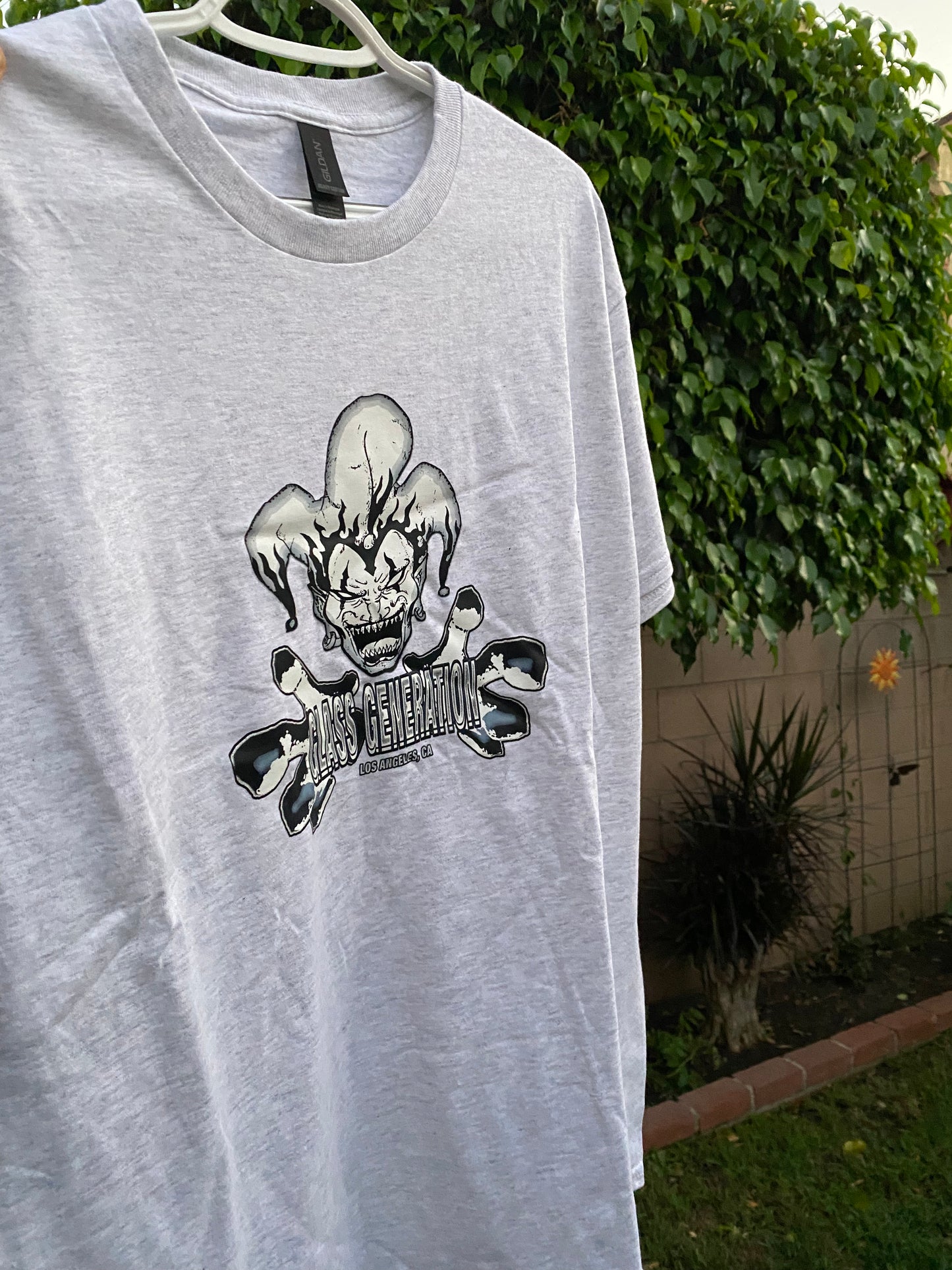 JESTER TEE